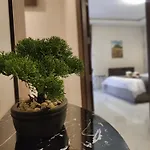 Luxury Seaside Eastlynn Flat Ghadira, Appartamento *