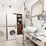 Luxury Seaside Eastlynn Flat Ghadira, Appartamento Mellieħa