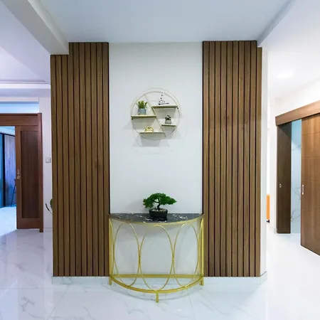 דירה Luxury Seaside Eastlynn Flat Ghadira, *