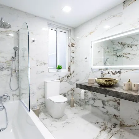 Luxury Seaside Eastlynn Flat Ghadira, * Mellieha