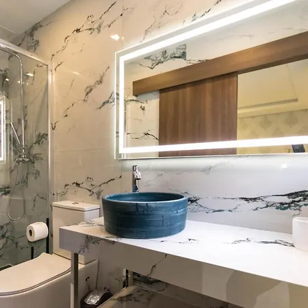 Apartment Luxury Seaside Eastlynn Flat Ghadira, *