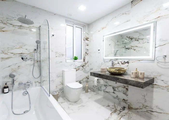 Luxury Seaside Eastlynn Flat Ghadira, * Mellieħa